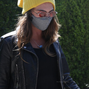 Celeb Naked Cara Delevingne 024 pic