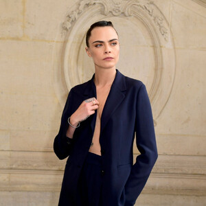 Free Nude Celeb Cara Delevingne 066 pic