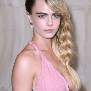 Famous Nude Cara Delevingne 020 pic
