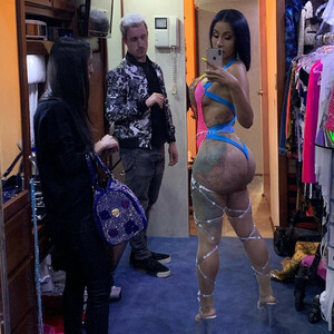 Nude Celeb Cardi B 027 pic