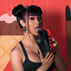 Best Celebrity Nude Cardi B 042 pic