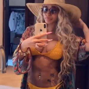 Free Nude Celeb Cardi B 069 pic