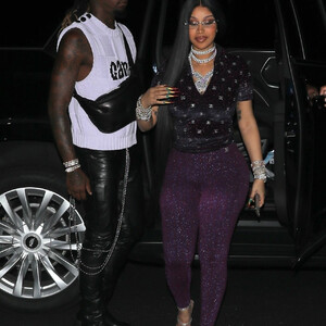 Naked Celebrity Pic Cardi B 009 pic