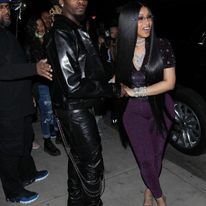 nude celebrities Cardi B 082 pic