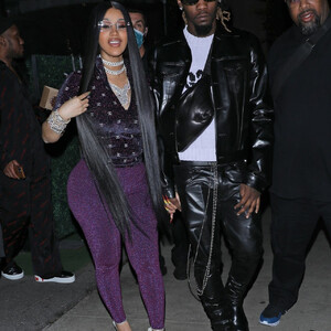 Famous Nude Cardi B 090 pic