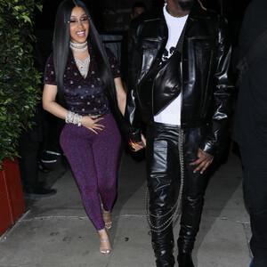 Free nude Celebrity Cardi B 096 pic