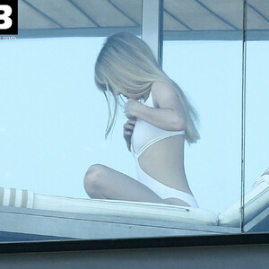 Nude Celeb Pic Carlson Young 003 pic