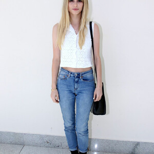 Best Celebrity Nude Carlson Young 005 pic
