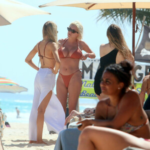 Best Celebrity Nude Caroline Vreeland 022 pic