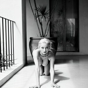 nude celebrities Caroline Vreeland 014 pic