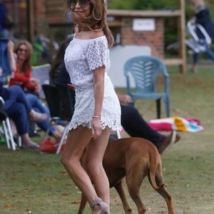 Caught Out with Legs Before a Wicket: Lizzie Cundy at Sir Tim Riceâ€™s Cricket Charity Match (62 Photos) - Leaked Nudes