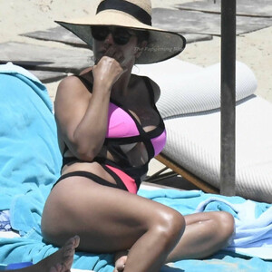 Celeb Naked Daniella Semaan 007 pic
