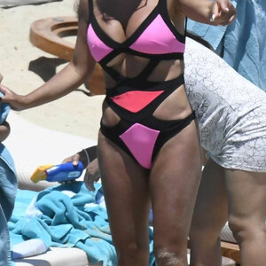 Celeb Nude Daniella Semaan 020 pic
