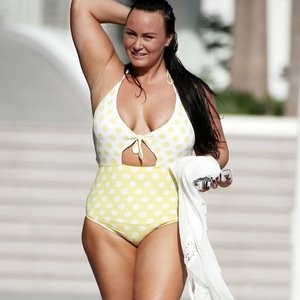 Celebrity Nude Pic Chanelle Hayes 011 pic