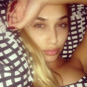 Free Nude Celeb Chantel Jeffries 036 pic