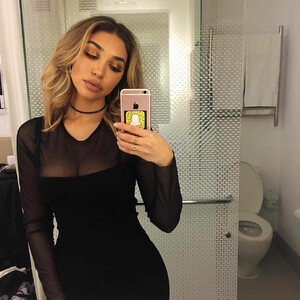 Celeb Naked Chantel Jeffries 042 pic