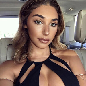 Free nude Celebrity Chantel Jeffries 103 pic