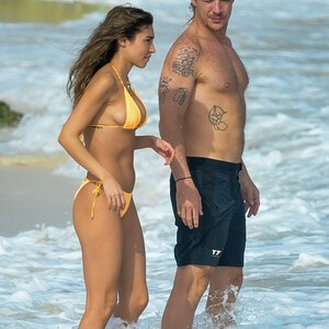 Hot Naked Celeb Chantel Jeffries 155 pic