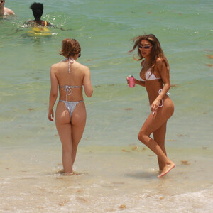 nude celebrities Chantel Jeffries 033 pic