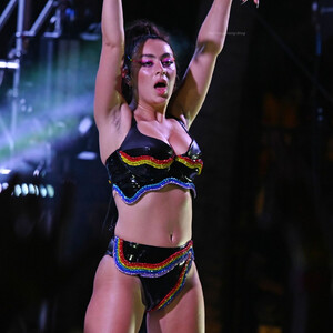 Real Celebrity Nude Charli XCX 054 pic