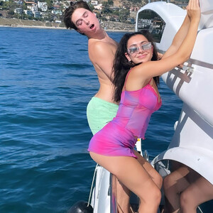 Naked Celebrity Charli XCX 003 pic