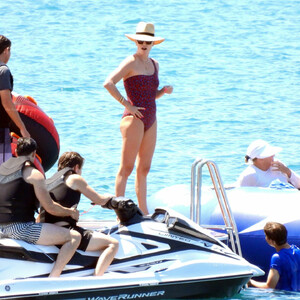 Celebrity Leaked Nude Photo Charlize Theron 018 pic