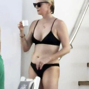 Free nude Celebrity Charlize Theron 038 pic