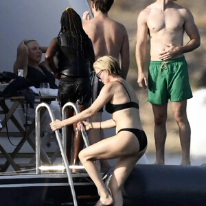 Free Nude Celeb Charlize Theron 065 pic
