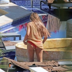 Newest Celebrity Nude Charlotte Crosby 010 pic