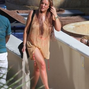 Famous Nude Charlotte Crosby 019 pic
