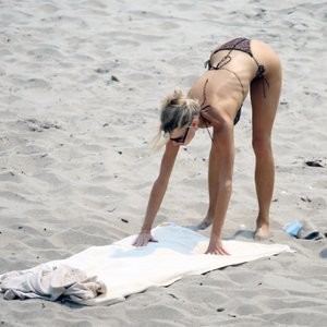 Charlotte McKinney Flaunts Her Sexy Body on the Beach in Malibu (10 Photos) - Leaked Nudes