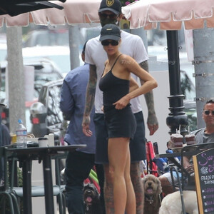 Free Nude Celeb Charlotte McKinney 009 pic