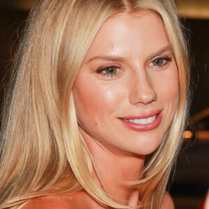 Naked Celebrity Charlotte McKinney 024 pic