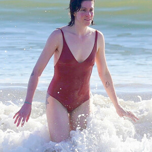 Nude Celebrity Picture Charlotte Simpson 005 pic