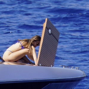Nude Celeb Charlotte Sine 013 pic