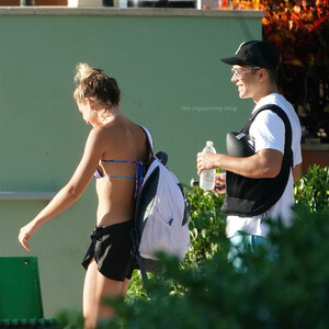 Newest Celebrity Nude Site News 020 pic