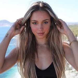 Naked celebrity picture Charly Jordan 197 pic