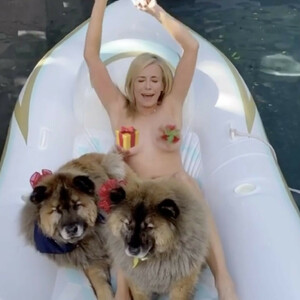Celebrity Nude Pic Chelsea Handler 005 pic