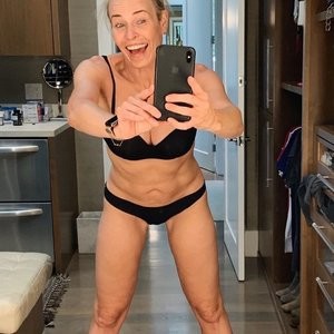 Celebrity Naked Chelsea Handler 002 pic