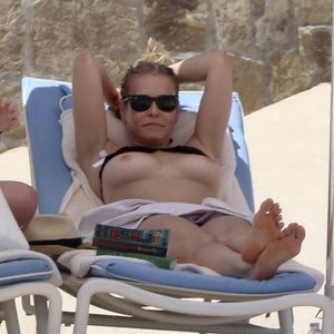 Chelsea Handler Topless (3 Photos) - Leaked Nudes