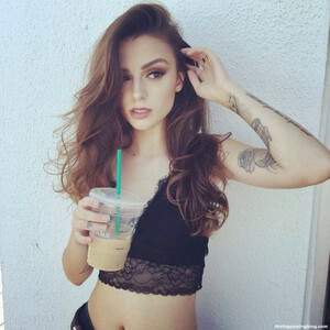 Free nude Celebrity Cher Lloyd 027 pic