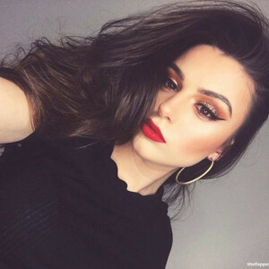 Nude Celebrity Picture Cher Lloyd 048 pic
