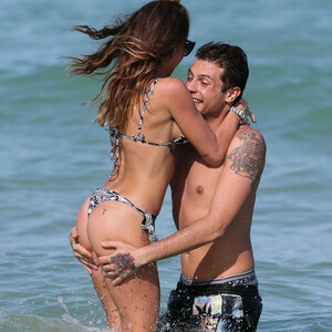 Free nude Celebrity Chiara Nasti 021 pic