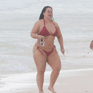 Chiquis Riviera Enjoys Her Vacation on the Beach in Tulum (37 Photos) - Leaked Nudes