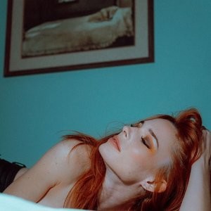Chloe Dykstra Sexy & Topless (3 Photos) - Leaked Nudes