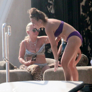 Free Nude Celeb Chloe Green 021 pic