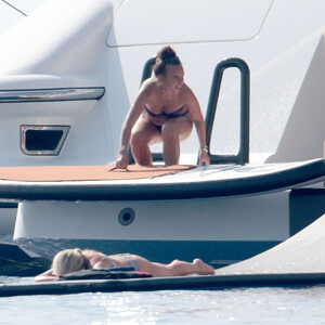 nude celebrities Chloe Green 044 pic