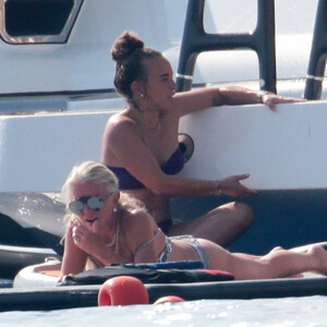 Naked celebrity picture Chloe Green 050 pic