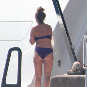 Free nude Celebrity Chloe Green 102 pic