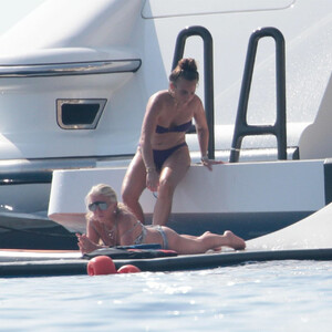 nude celebrities Chloe Green 128 pic